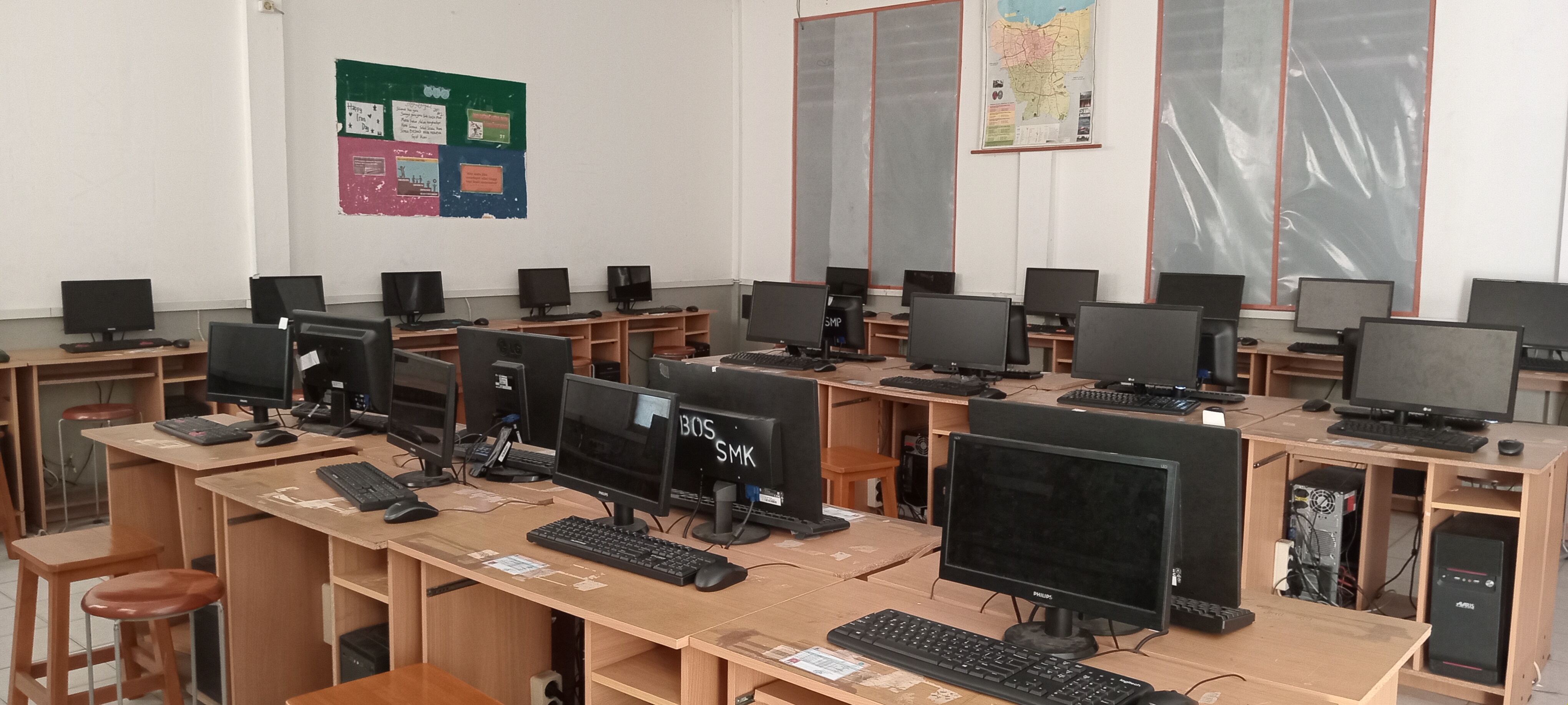 LAB KOMPUTER